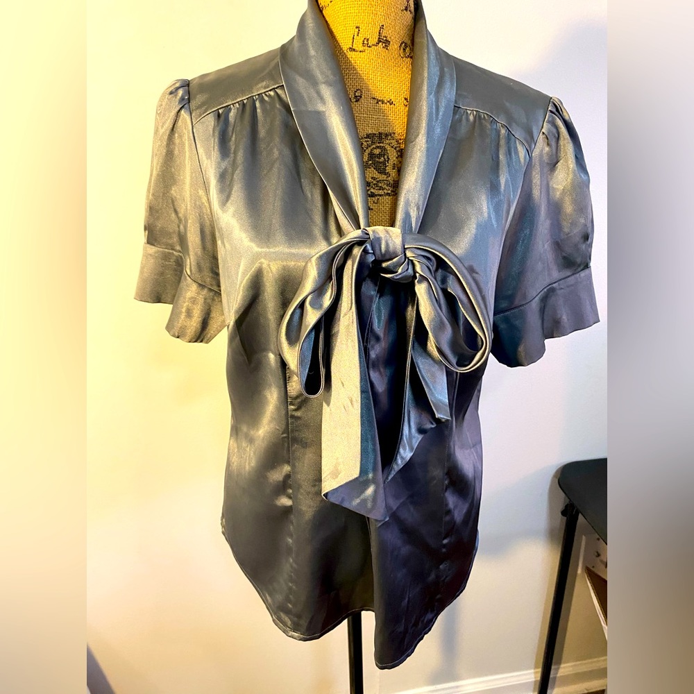 Monroe & Main | Large Silver Bow in Front Blouse